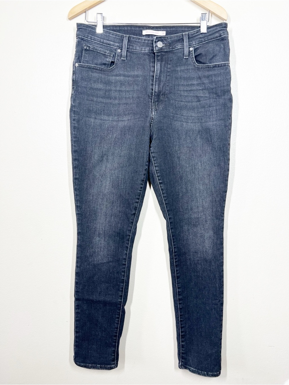 Levi’s Womens 721 High Rise Skinny Black Wash Jeans Size 32 Stretch